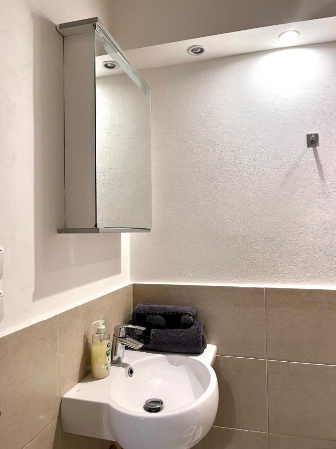 Quiet Apartment Close To Center Prague Luaran gambar